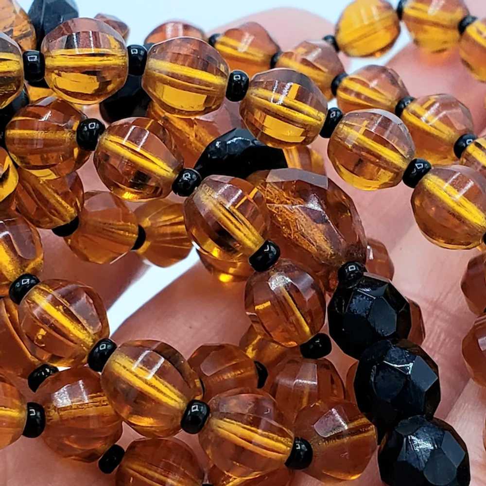 BEAUTIFUL Black and Amber-Colored Beaded Necklace - image 7