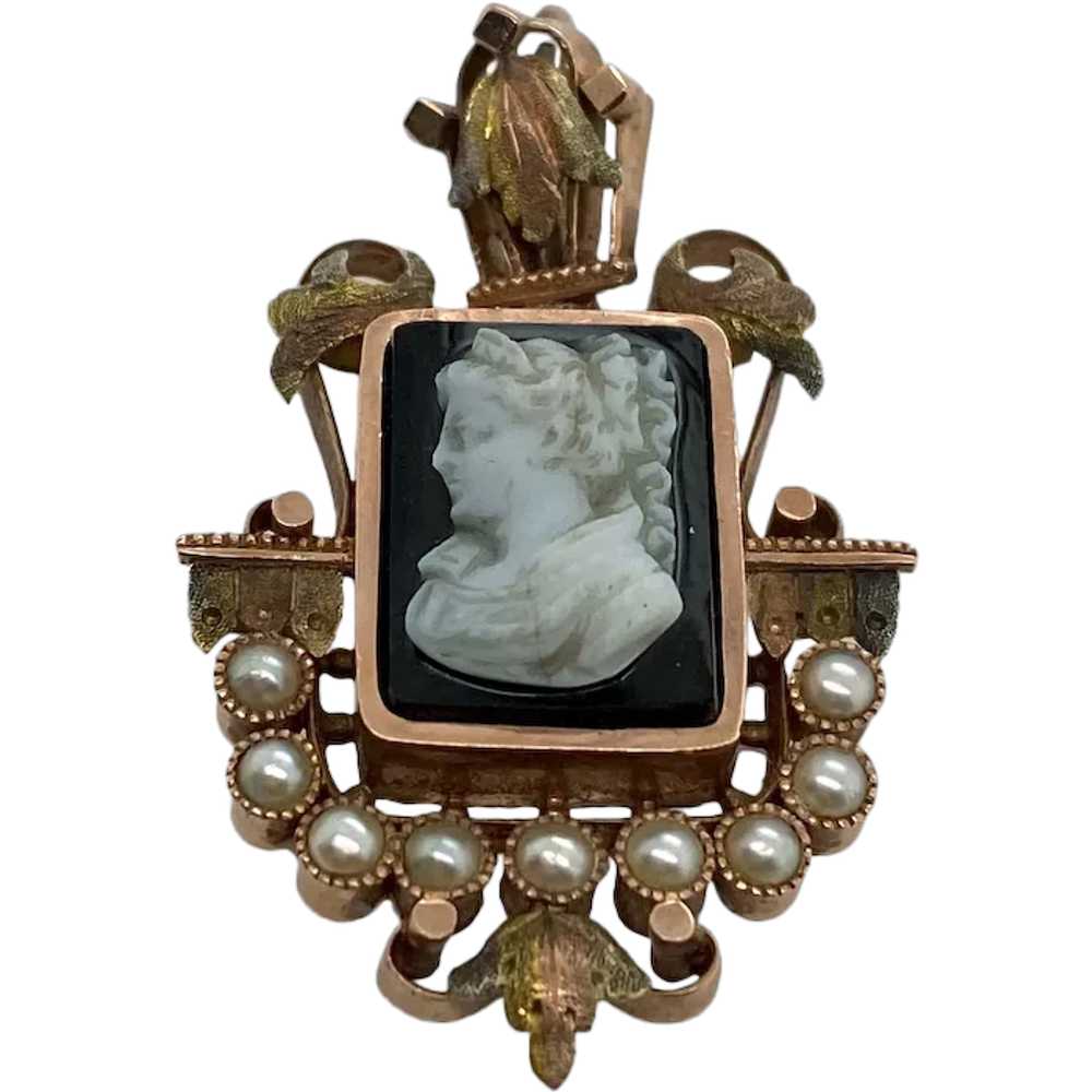 Victorian 14K Gold Carved Sardonyx Cameo Pendant … - image 1