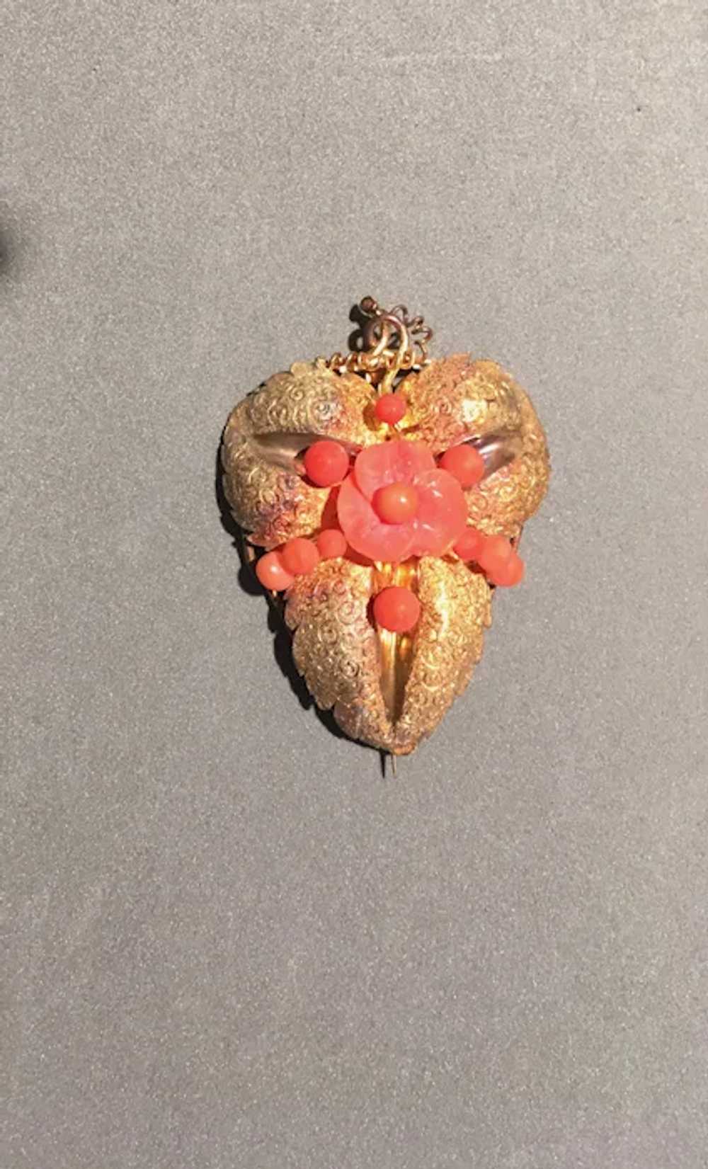 Victorian Coral & Gold Brooch - image 2
