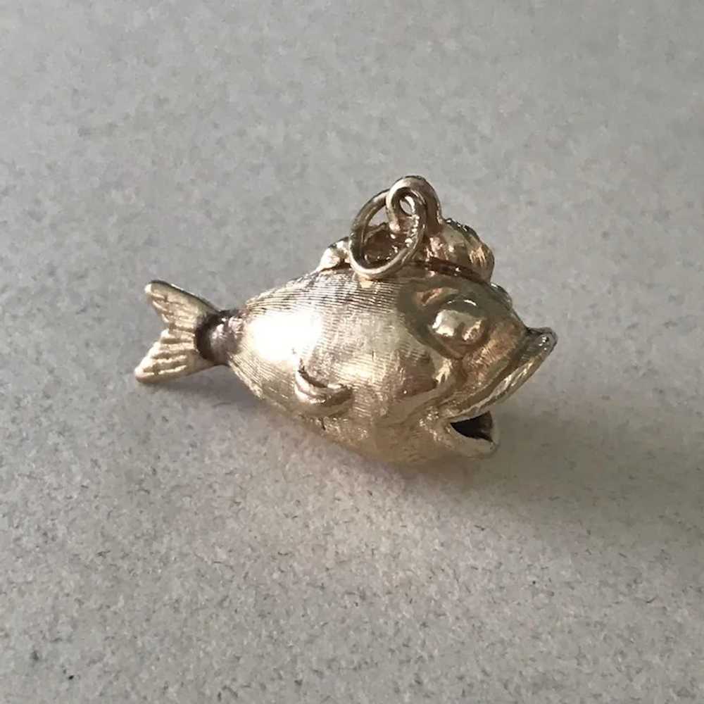 Fat Round Fish Vintage Charm 14K Gold circa 1958 - image 2