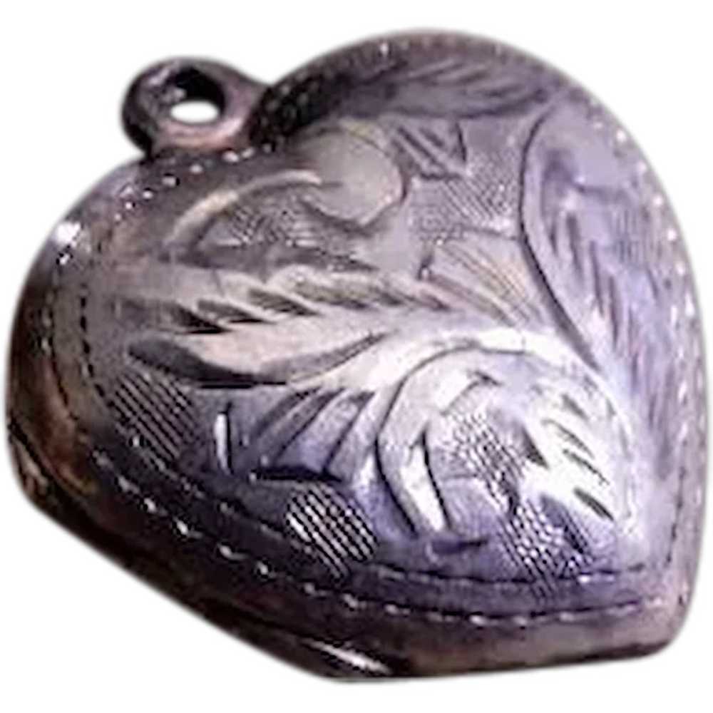 Vintage Sterling Silver Etched "Heart" Pendant/Ch… - image 1