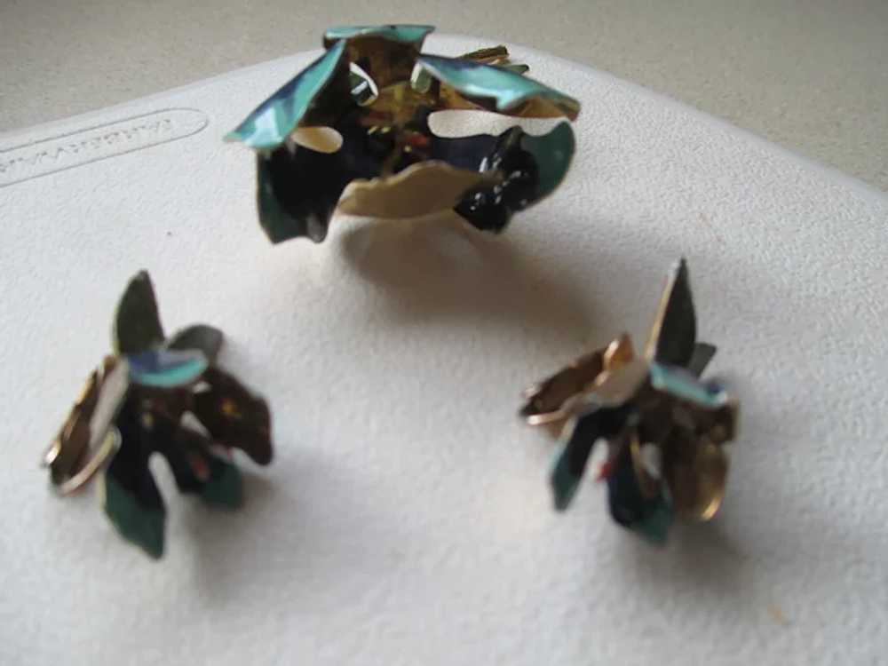 Judy Lee Enamel Orchid Brooch/Earrings - image 5