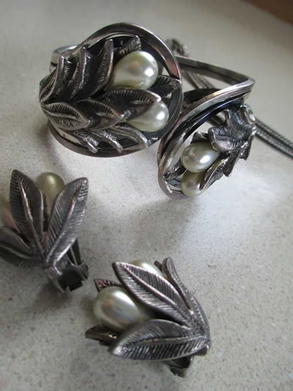 Tortolani Parure Set Necklace, Bracelet and Clip … - image 2
