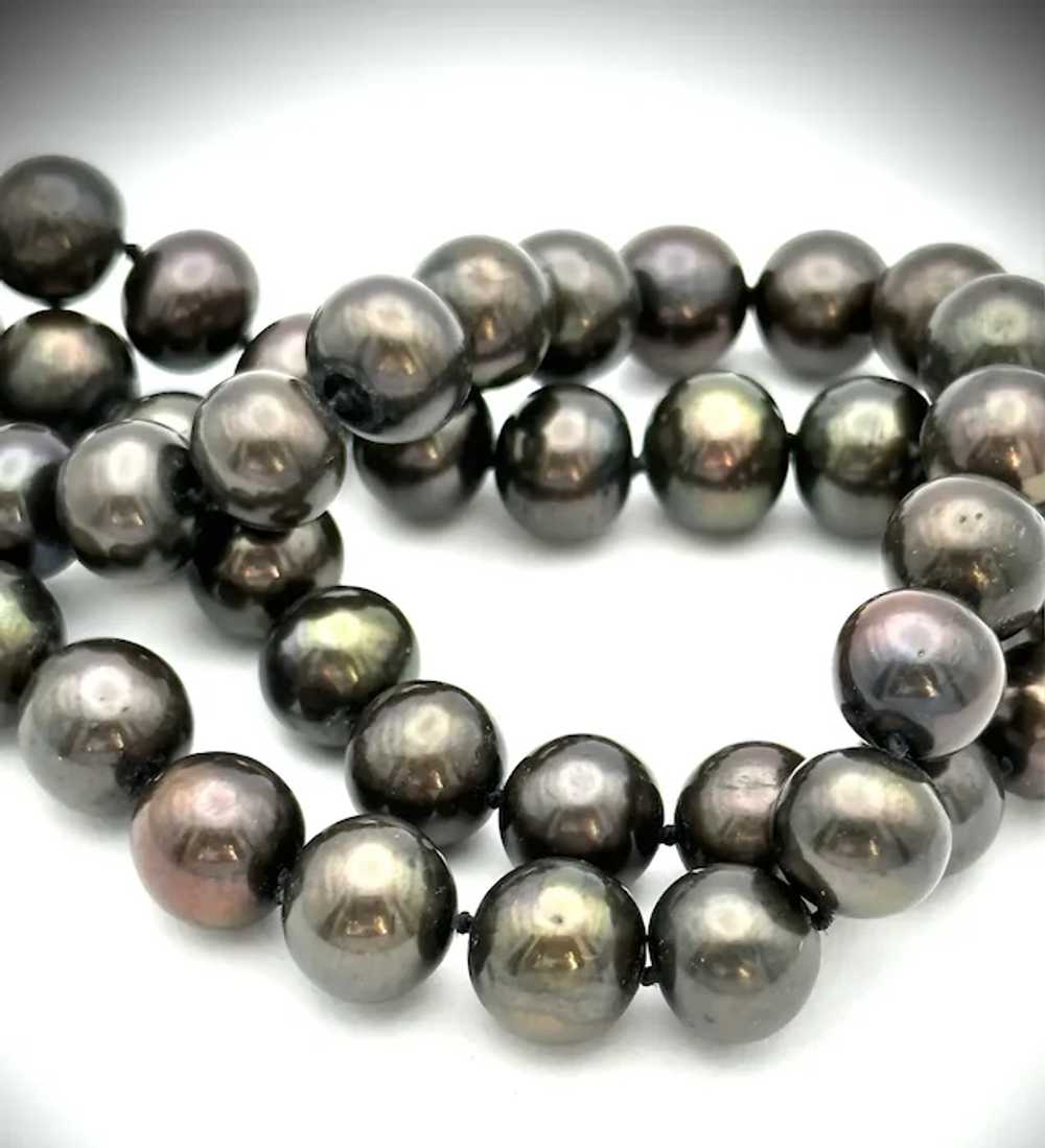 Ladies 14kt Vintage cultured chocolate pearls. - image 2