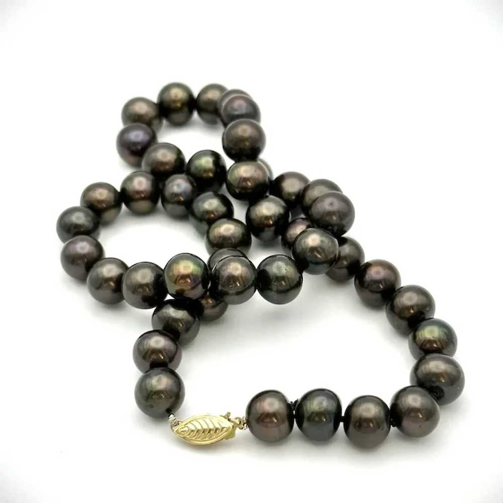 Ladies 14kt Vintage cultured chocolate pearls. - image 6