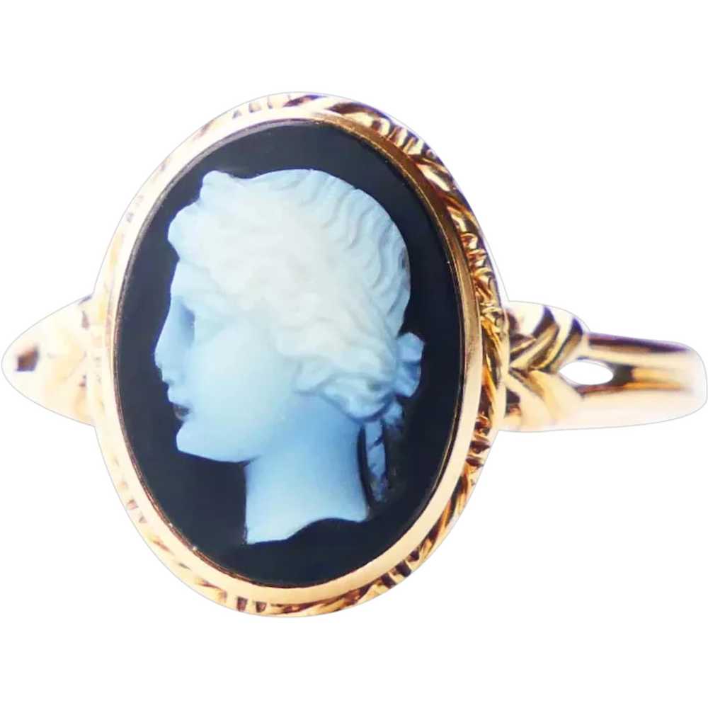 Antique Signet Cameo Ring 5ct Banded Onyx solid 1… - image 1