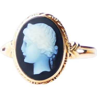 Antique Signet Cameo Ring 5ct Banded Onyx solid 1… - image 1