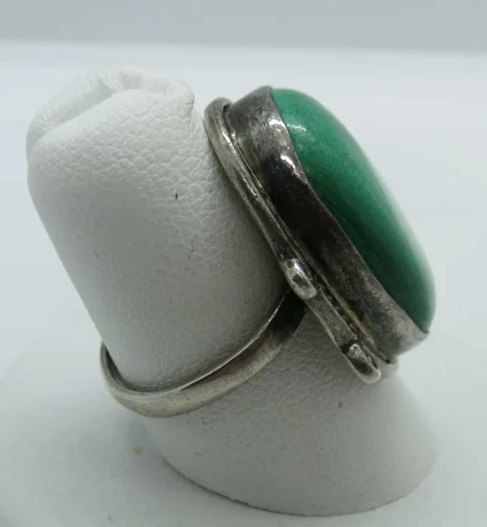VINTAGE Sterling Malachite Ring  Pretty Green Siz… - image 3