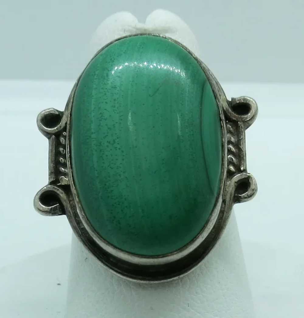 VINTAGE Sterling Malachite Ring  Pretty Green Siz… - image 6