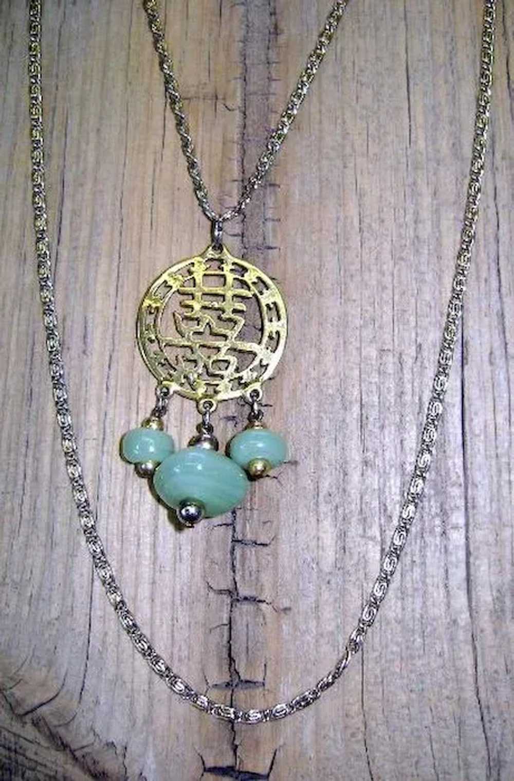 VINTAGE Long Chain Necklace with Jade-like Glass … - image 2
