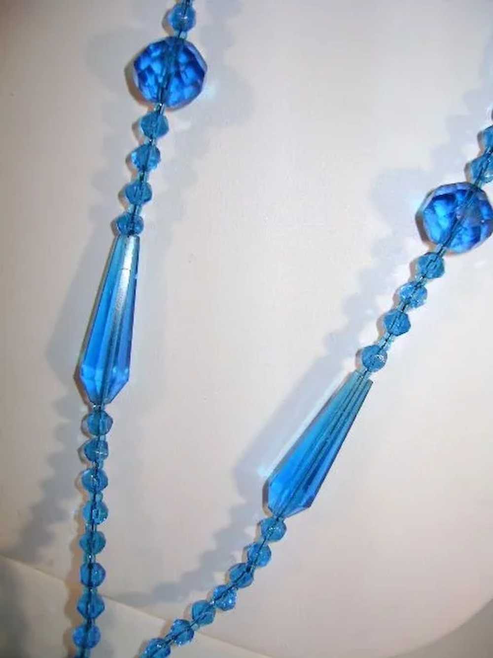 VINTAGE Beautiful Blue Bugle Bead Necklace Flapper - image 4