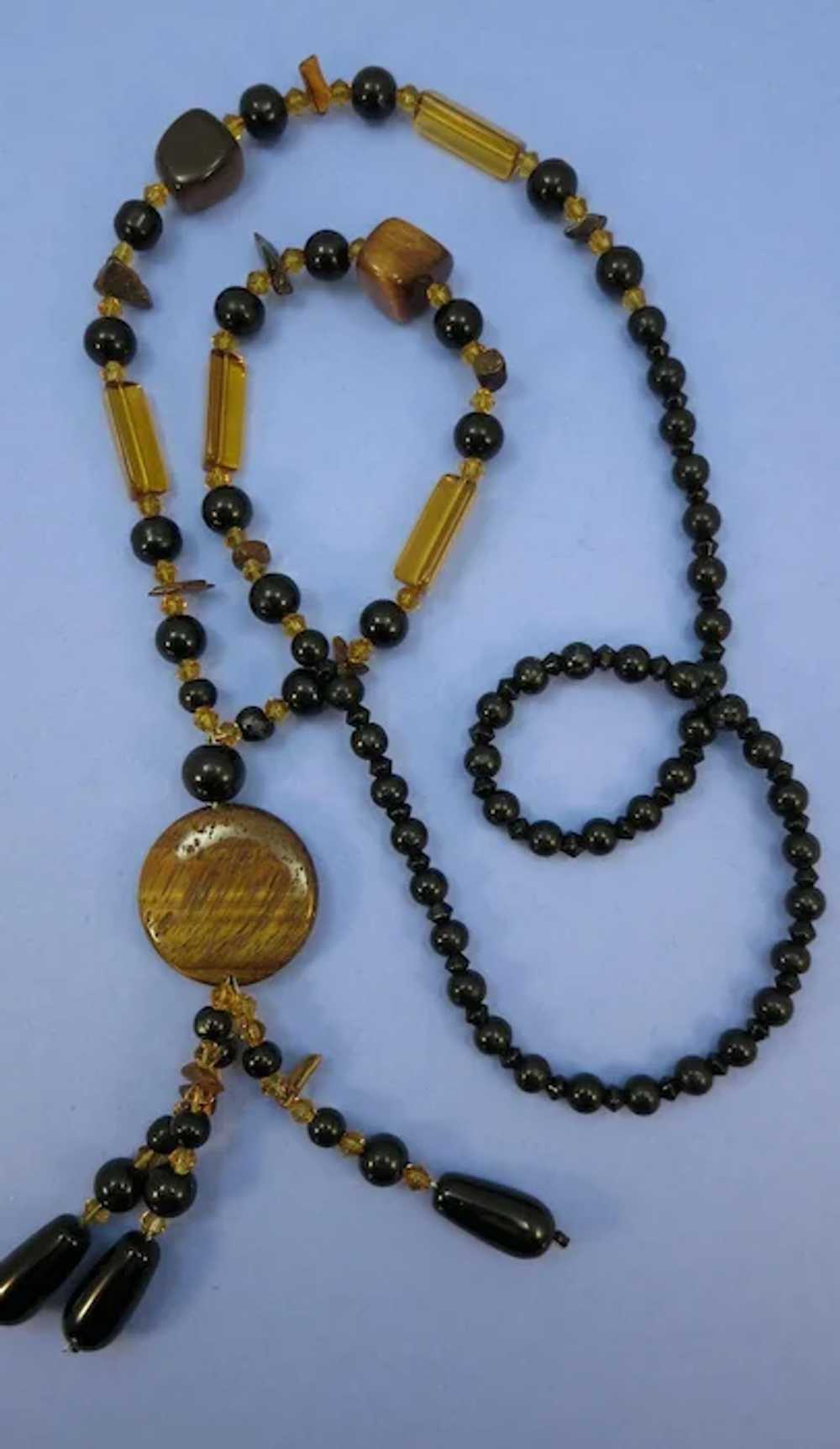 VINTAGE Black and Yellow Long Flapper Necklace wi… - image 4