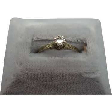 14 karat Ring with .15ct Diamonds - image 1