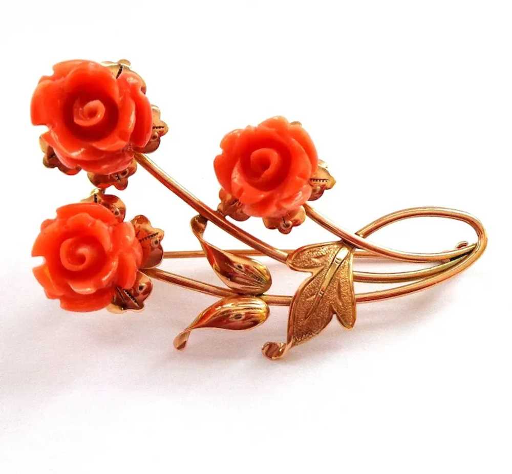 Romantic 18K Rose Gold and Carved Coral Roses Pin… - image 3