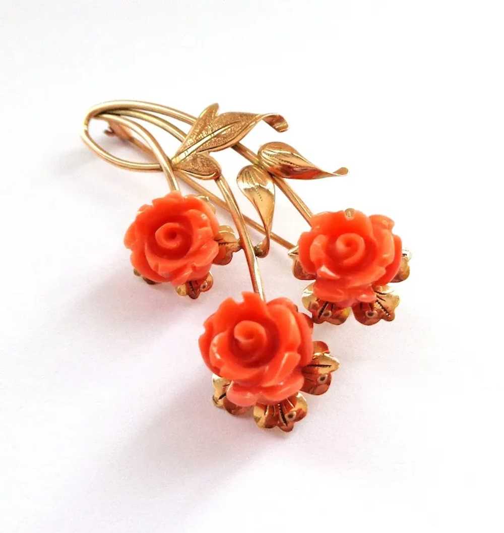 Romantic 18K Rose Gold and Carved Coral Roses Pin… - image 4