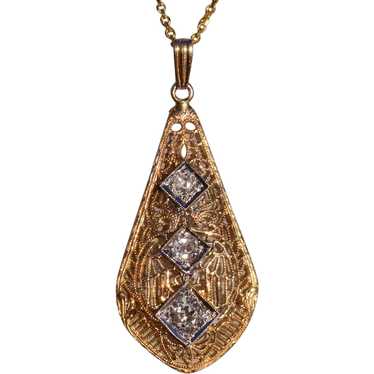 Antique Filigree Necklace in Yellow Gold with Dia… - image 1