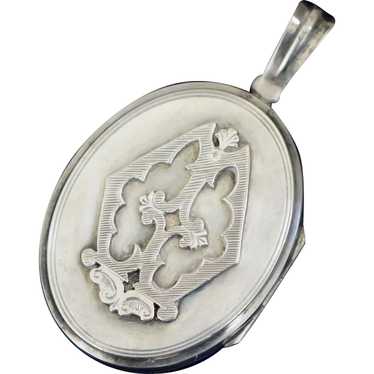 Victorian Sterling Silver Heraldic Oval Locket