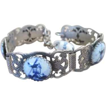 Very Pretty Delft and Silver Bracelet