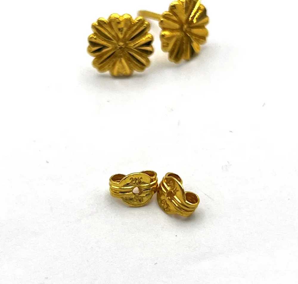 Ladies 21K Gold Sunflower Earrings - image 3