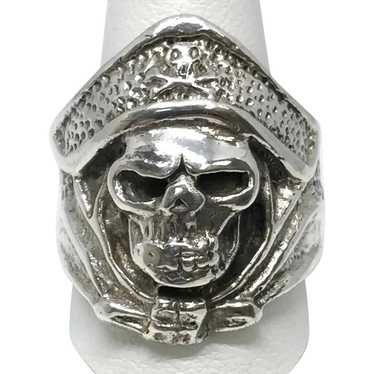Pirate Skull Ring - Sterling Silver