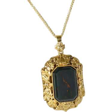 Circa 1900 Lady's 14K Bloodstone Pendant & Chain