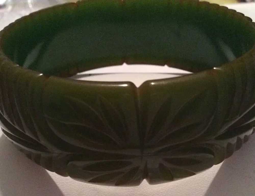 Carved Green Bakelite Bangle - image 7