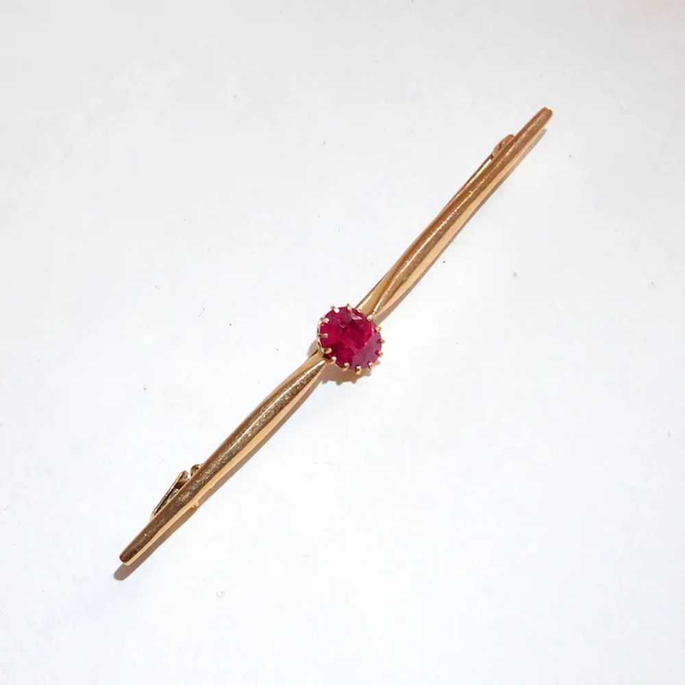 Art Deco 18k Bar Pin w Faceted Spinel - image 2