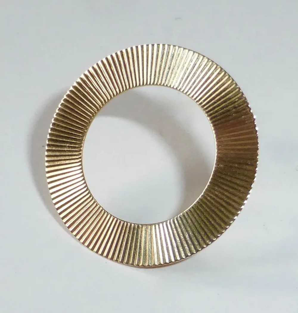 14k Op Art Line Textured A&Z Circle Pin - image 4