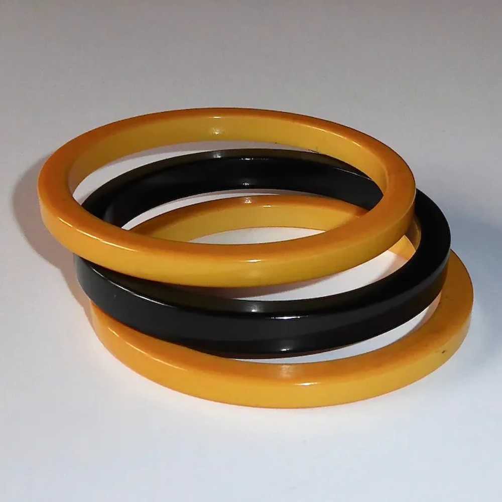 Set of 3 Bakelite Bracelets in Creamed Corn & Bla… - image 6