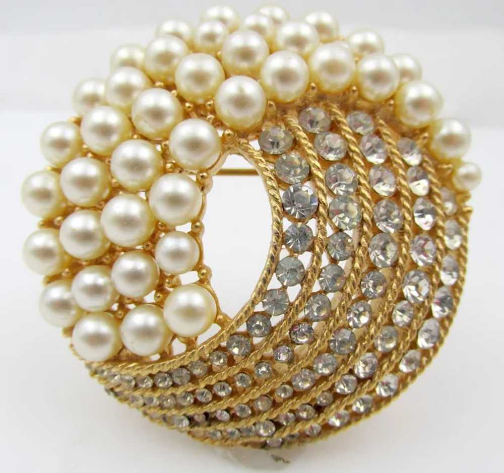Crown Trifari Swirls of Faux Pearls and Rhineston… - image 5