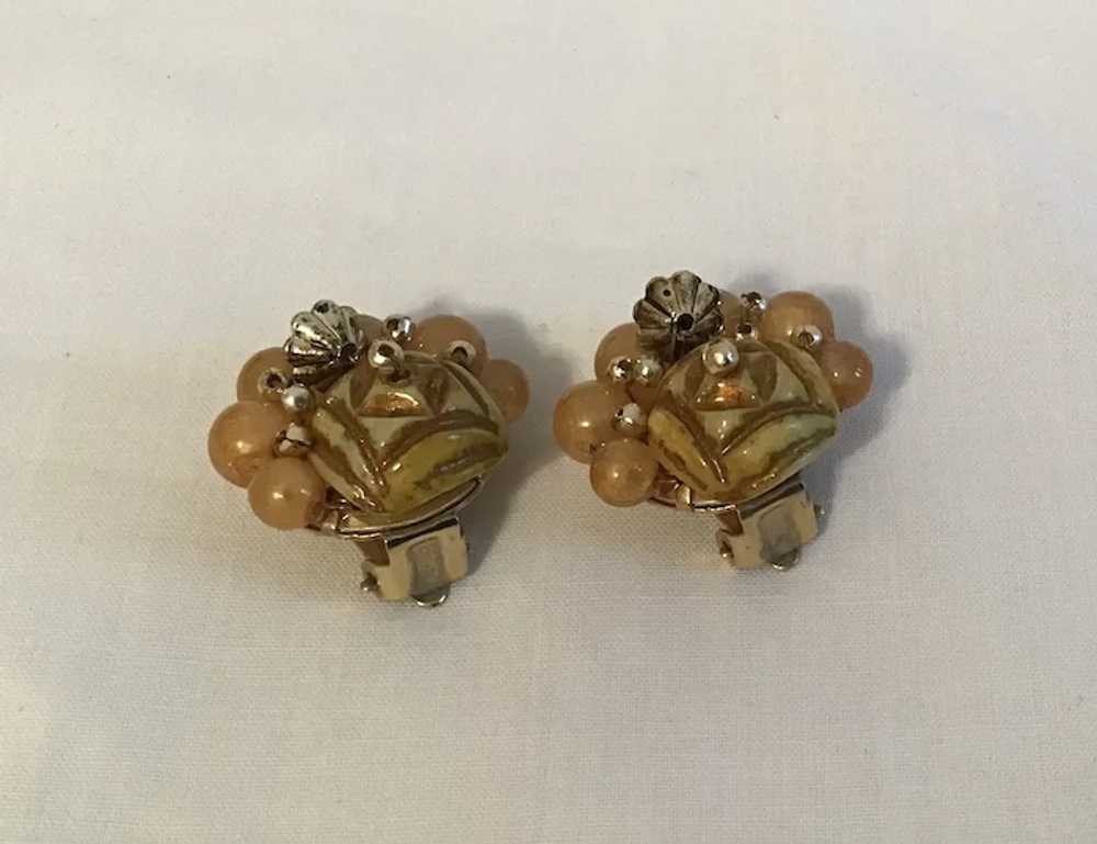 Hong Kong Bead Cluster Clip Earrings - image 5