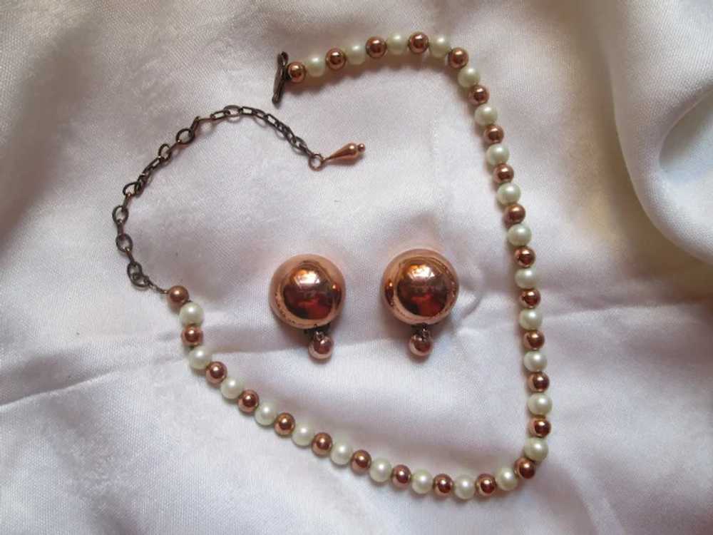 Renoir Copper and Faux Pearl Strand Necklace and … - image 3