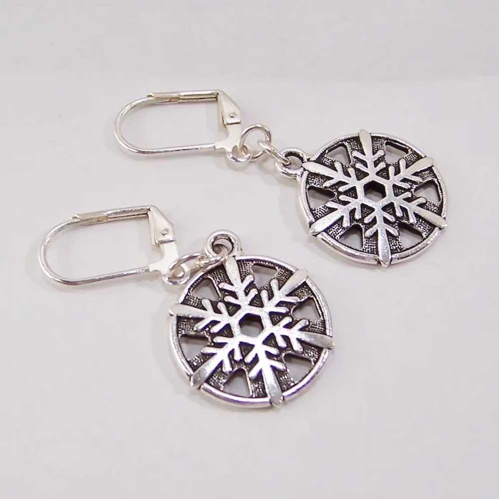 Silver-Plated Snow Flake Lever Backed Earrings - image 5