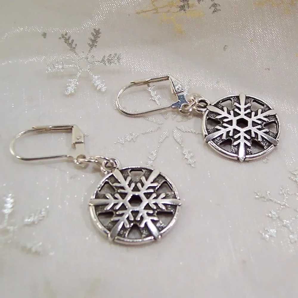 Silver-Plated Snow Flake Lever Backed Earrings - image 6