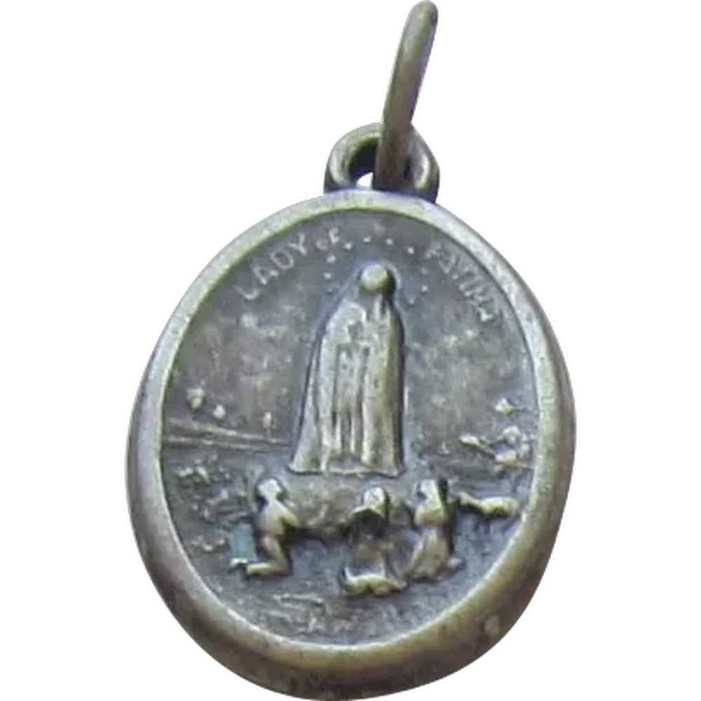 Religious Medal Sacred Heat, Lady of Fatima - image 1