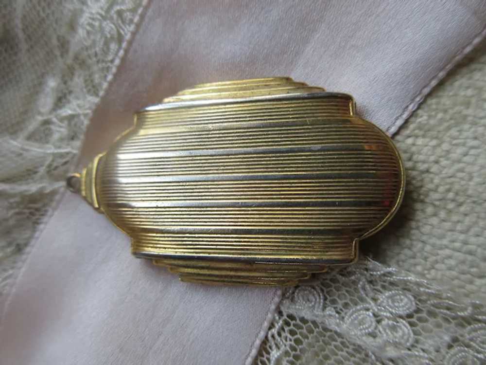 Older Vintage Evans Locket in Gold Fill - image 6