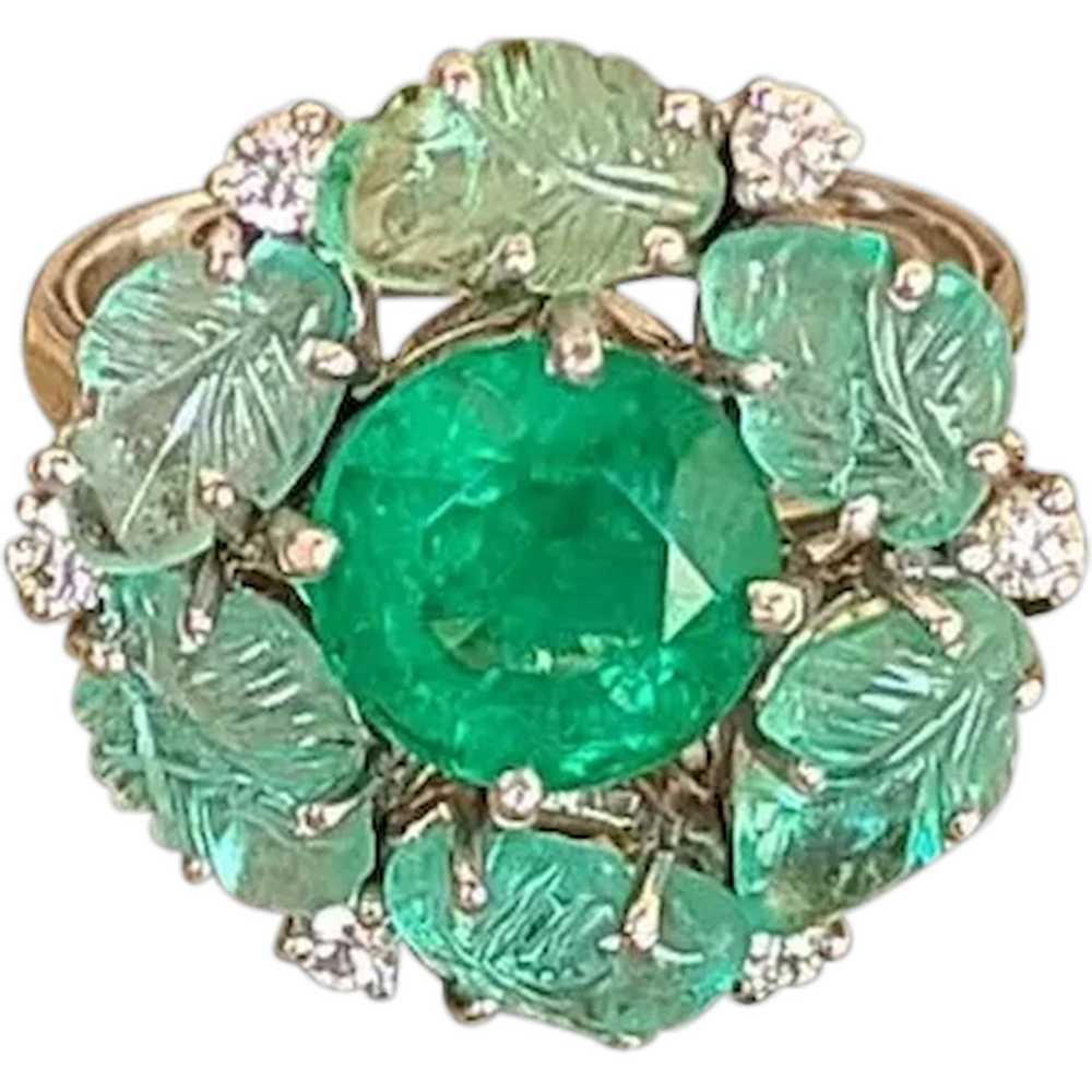 Natural Emerald Ring Set in 18 Karat Gold with Di… - image 1