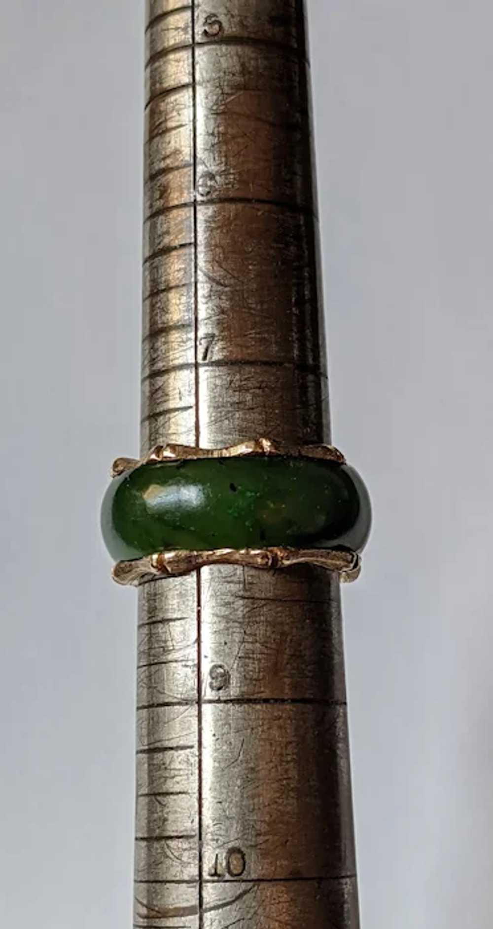 Vintage 14k And Jade Band Ring - image 5