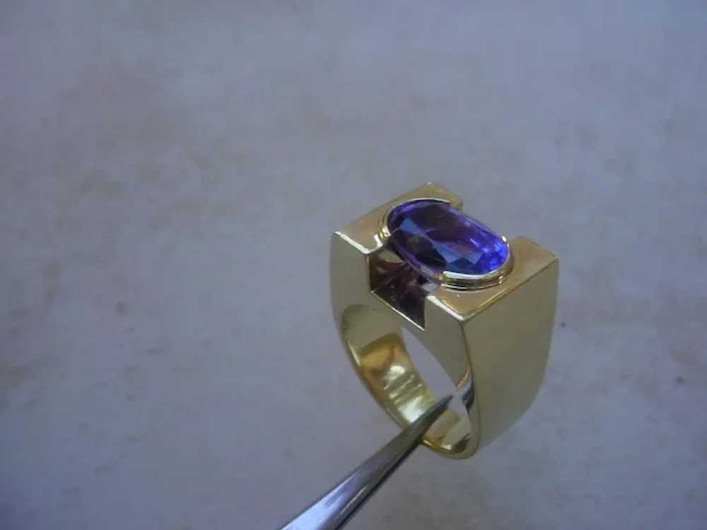 Awesome 5.81 Carat Solitaire Tanzanite Set In An … - image 2