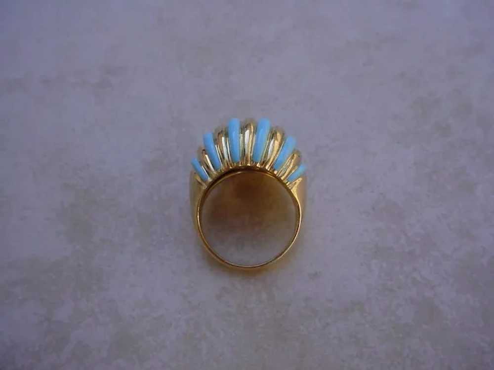Beautiful 18K Gold Dome Ring w/ Vitreous Sky Blue… - image 3