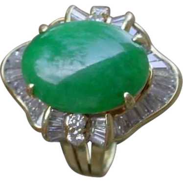 Beautiful Jadeite Jade Ballerina Ring In 18K Gold… - image 1