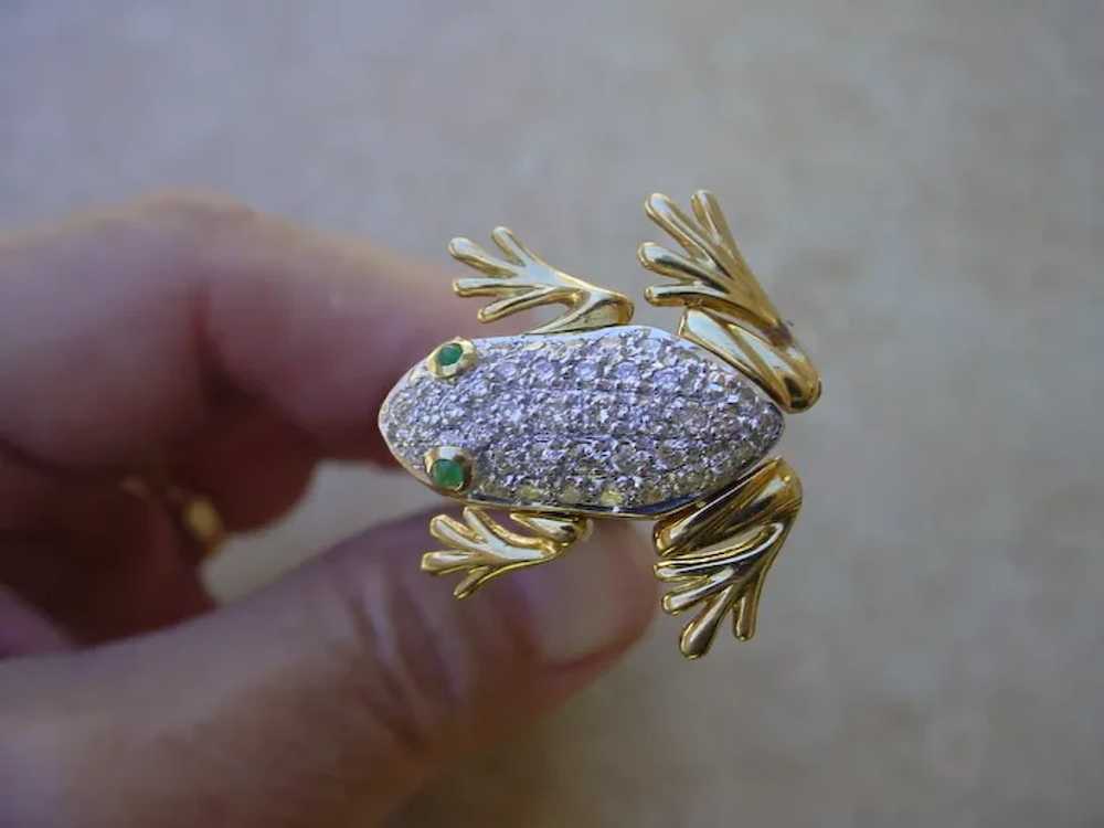 Brooch 18K Gold, Diamond Pave Set Frog, Emerald E… - image 5