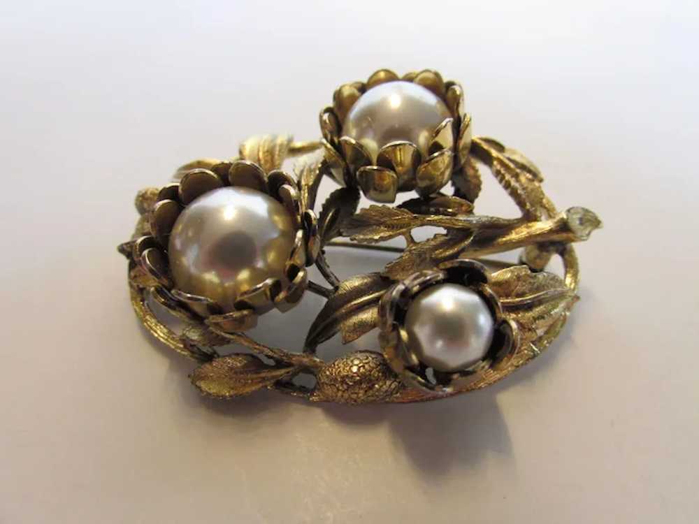 Vintage Pin and Earring Set in Goldtone and Faux … - image 2