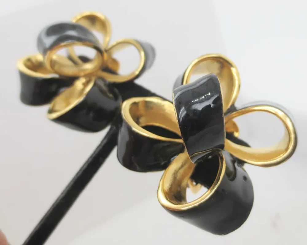 Kenneth Jay Lane Black and Enamel Clip-On Bow Ear… - image 2