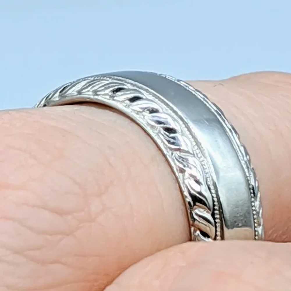 Leaf Detail Platinum Band Ring - image 5