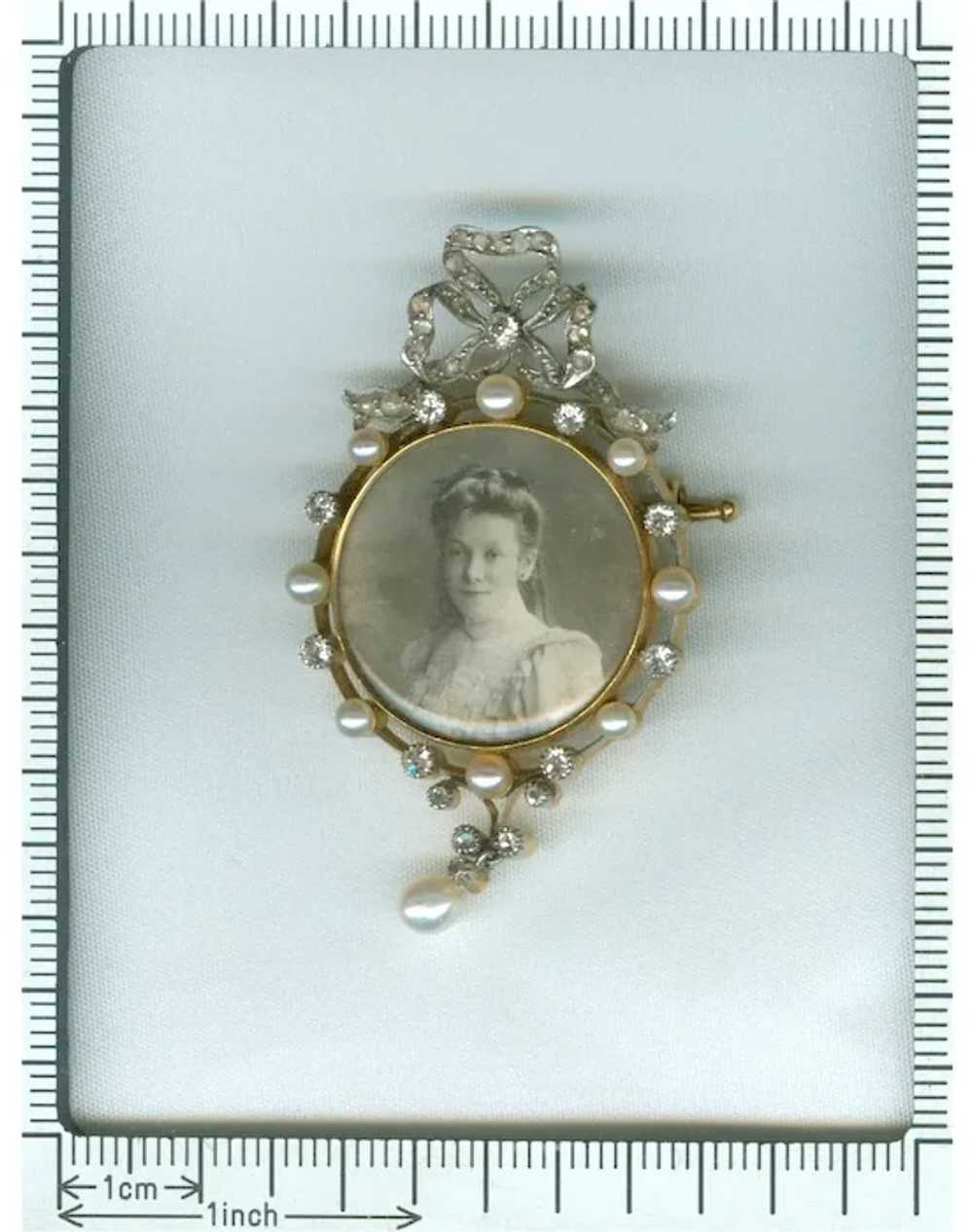 Belle Époque Gold and Platinum Old Picture Brooch… - image 6