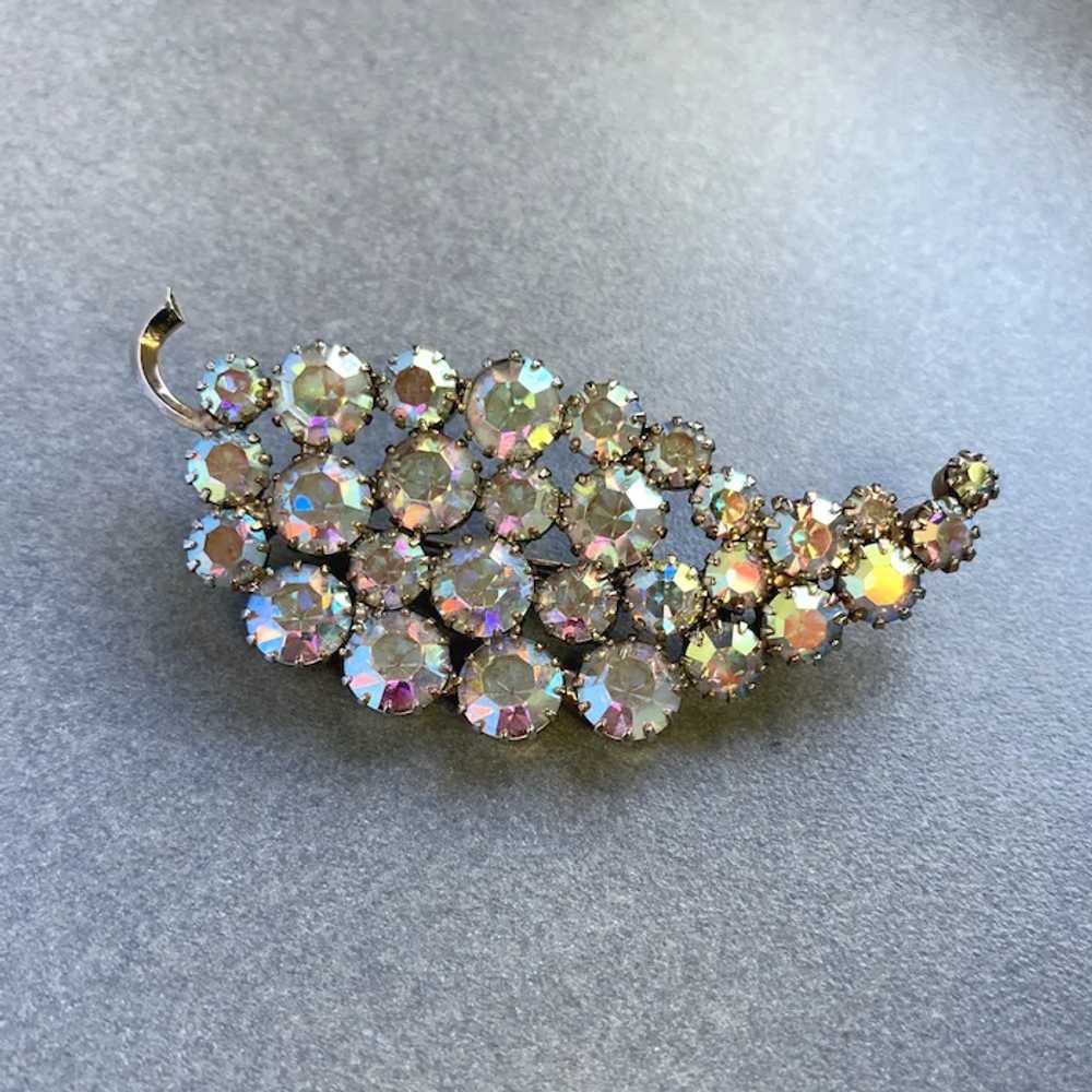 Stunning 1950s Aurora Borealis Brooch - image 4