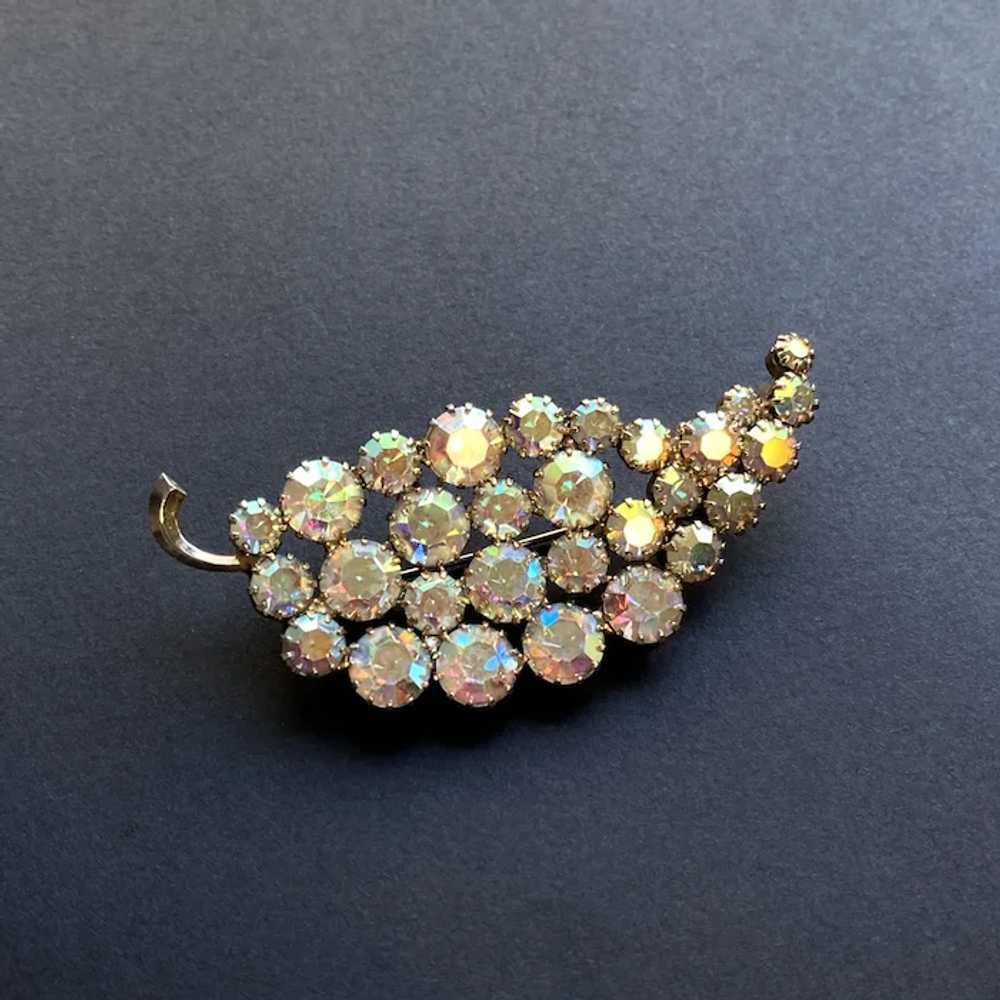 Stunning 1950s Aurora Borealis Brooch - image 5