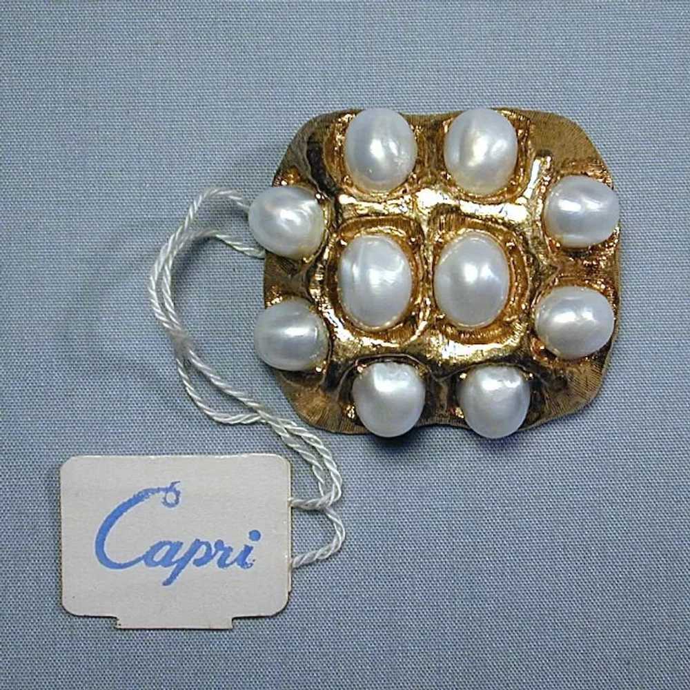 Vintage CAPRI Big Faux Pearls Pin w/ Orig. Tag 19… - image 4