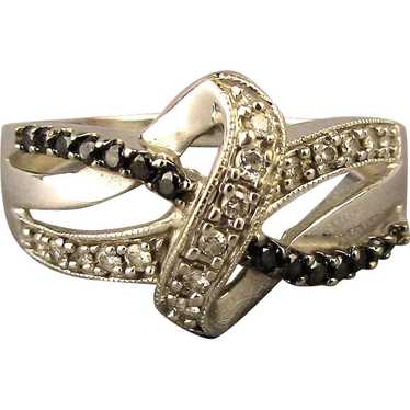 Vintage 10K White Gold Diamond Ring - Great Design - image 1